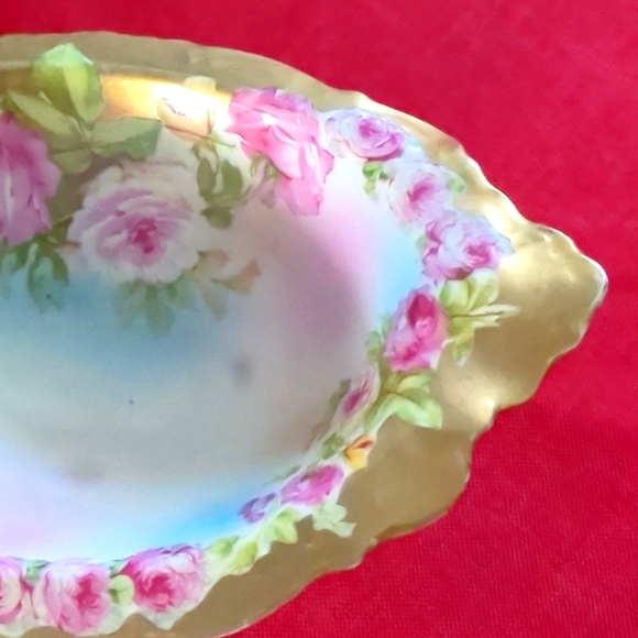 Beautiful Vintage Gold & Floral Footed Oval Bowl - Picture 5 of 11